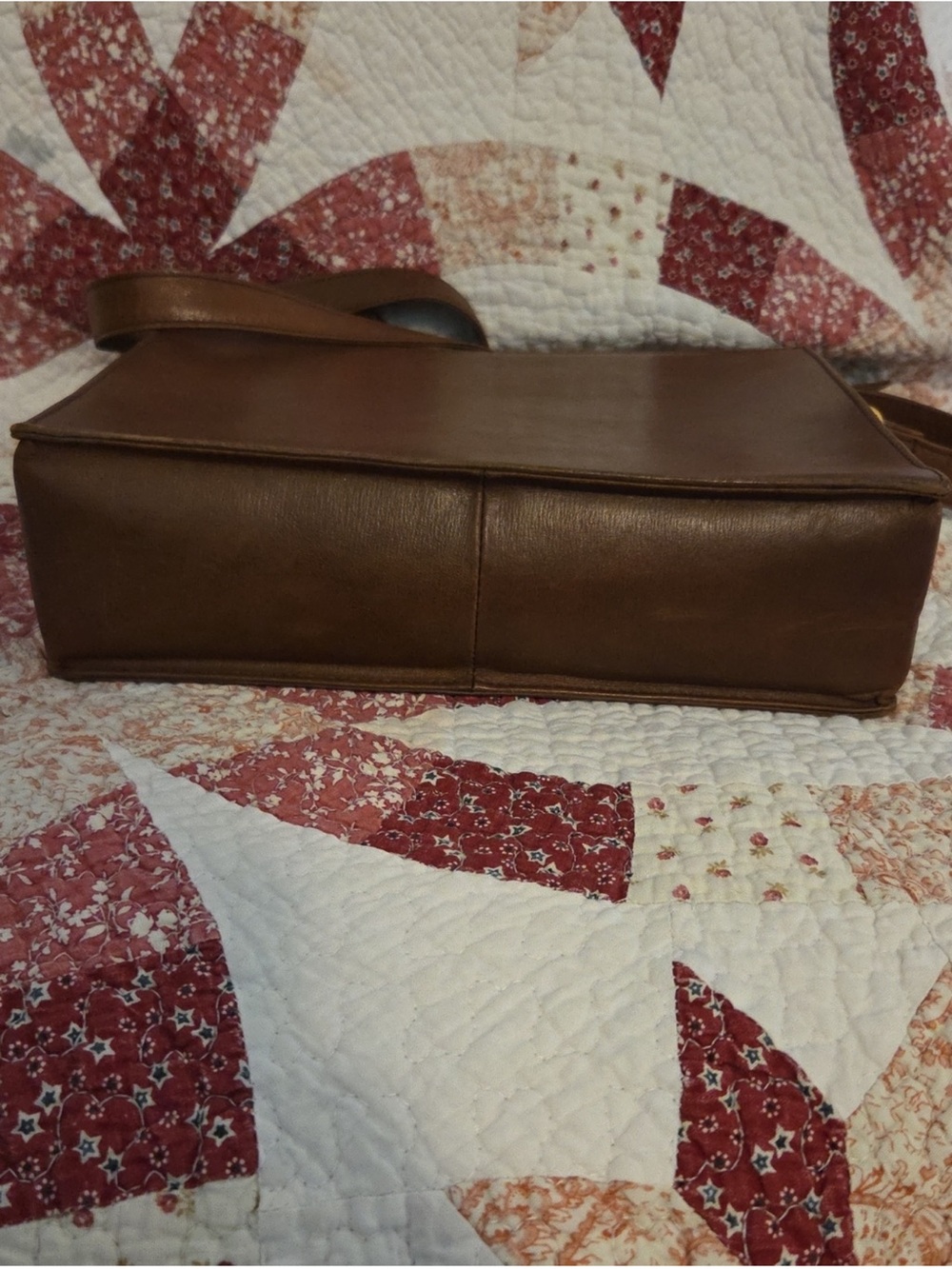Valentino Garavani Brown Leather Crossbody with Gold Hardware - Picture 4 of 9
